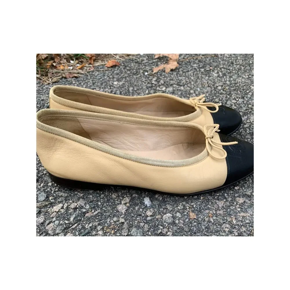 Authentic Chanel Lambskin Leather Ballet Flats EU 36 Two Tone Beige Black CC Tan